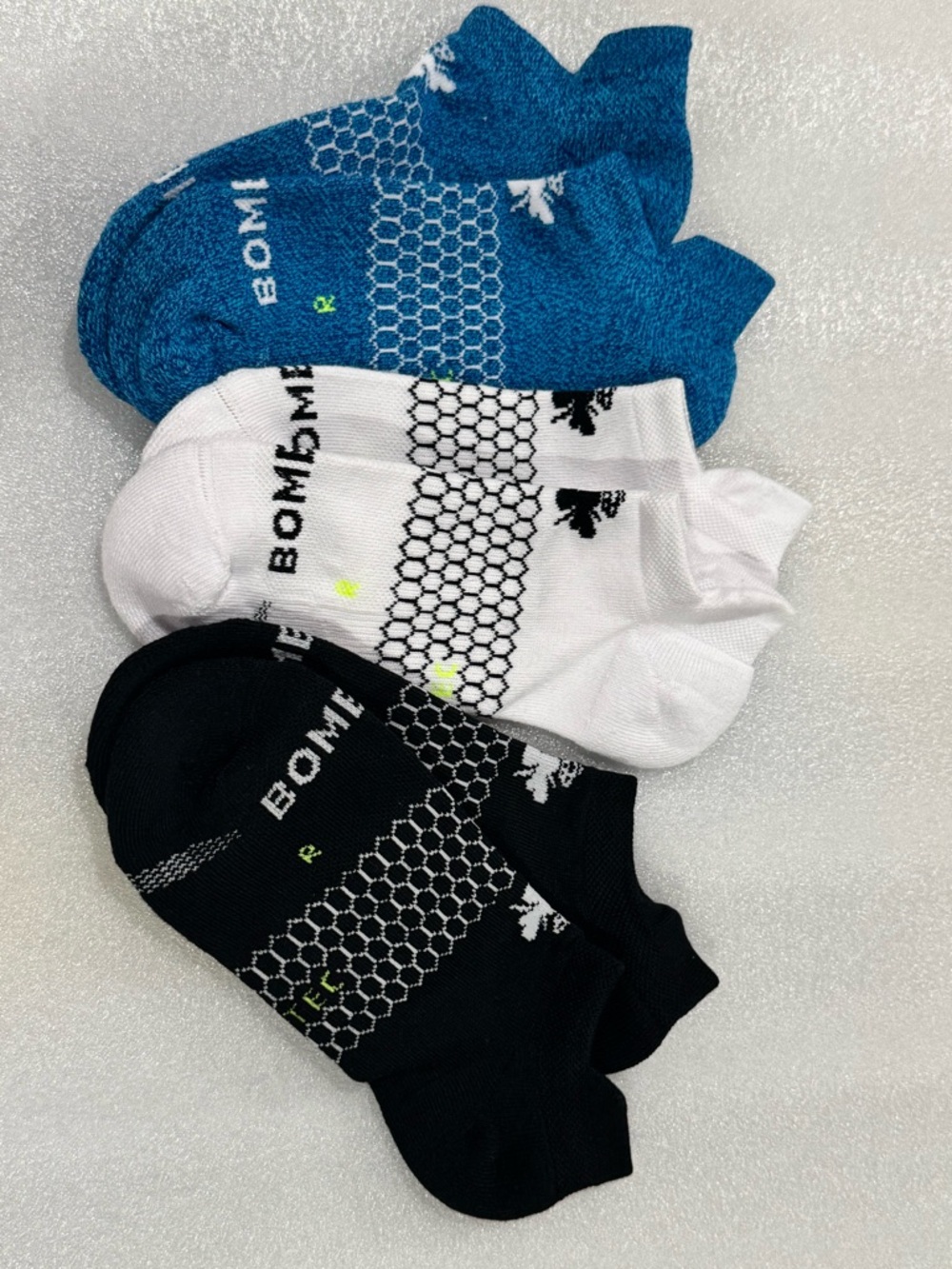 Bombas NWT 3 Pair HEX-TEC Medium 1 EA Blue White Black New With Tags ANKLE